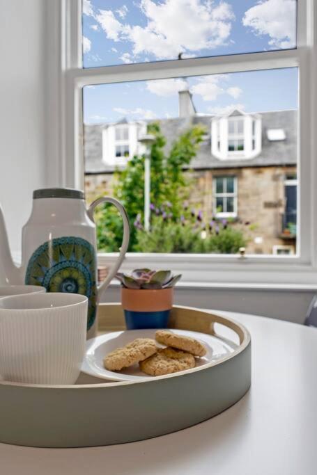 Cheerful Stays - Westend Cottage With Secured Parking Edinburgh Dış mekan fotoğraf