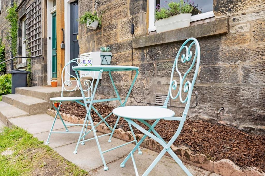 Cheerful Stays - Westend Cottage With Secured Parking Edinburgh Dış mekan fotoğraf